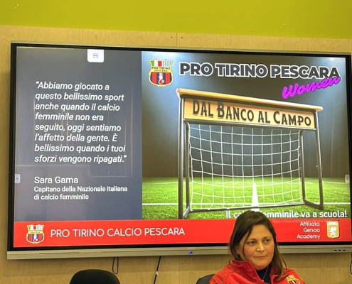 Dal Banco al Campo - Il calcio femminile va a scuola 1