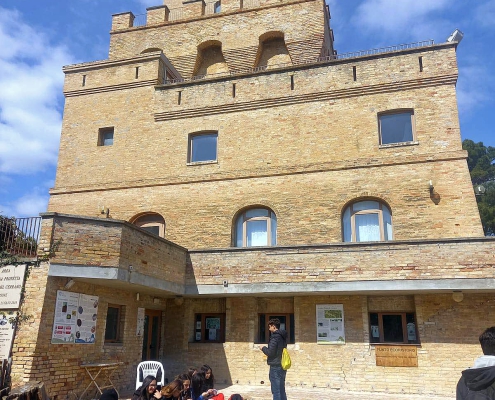 2025 Uscita didattica Torre del Cerrano 1